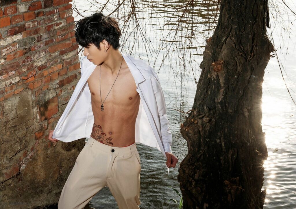 bluephoto no3862735136832702481