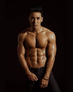 muscle man no4594717558398536528