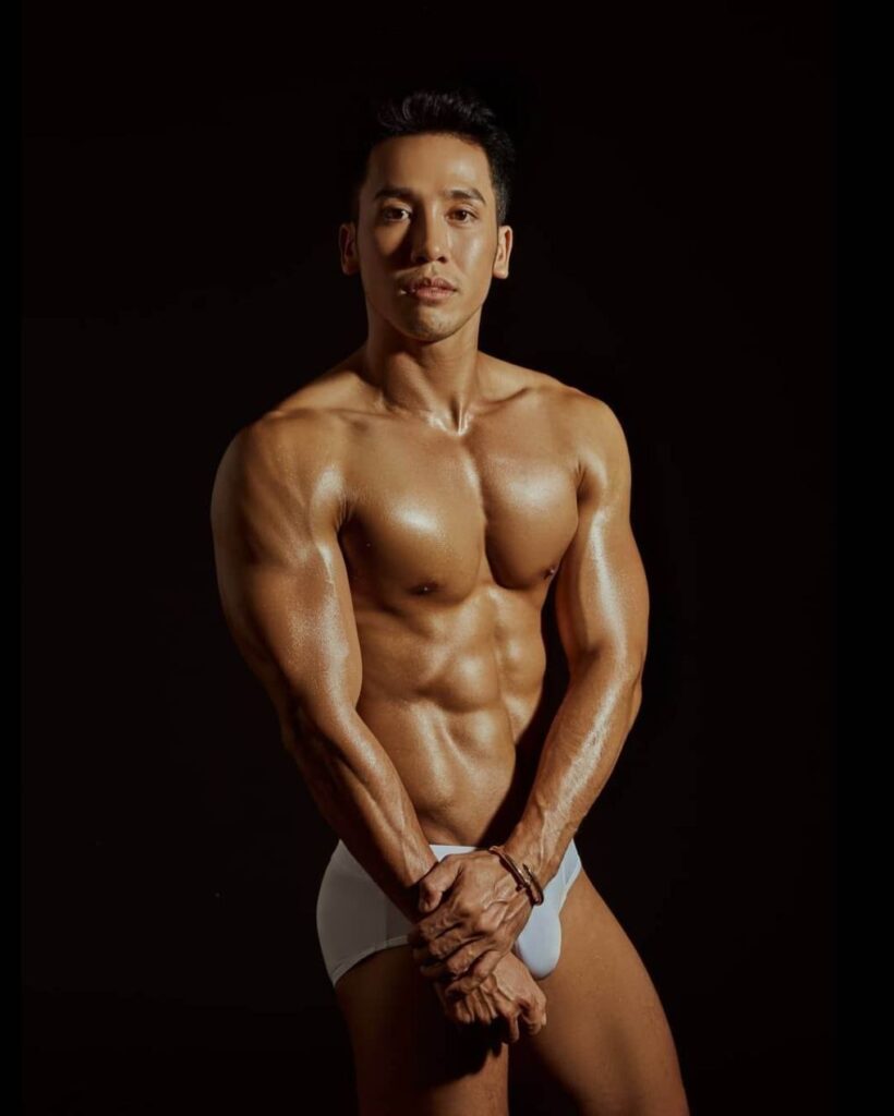 muscle man no5836522203484946513