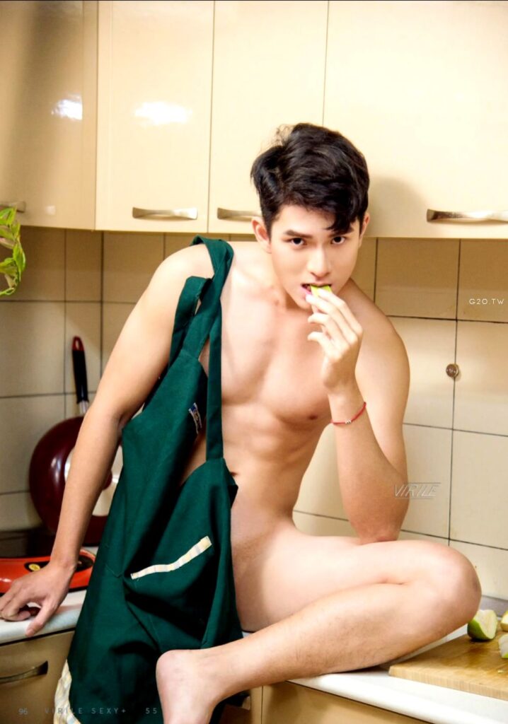 virile sexy no1725903056908978815