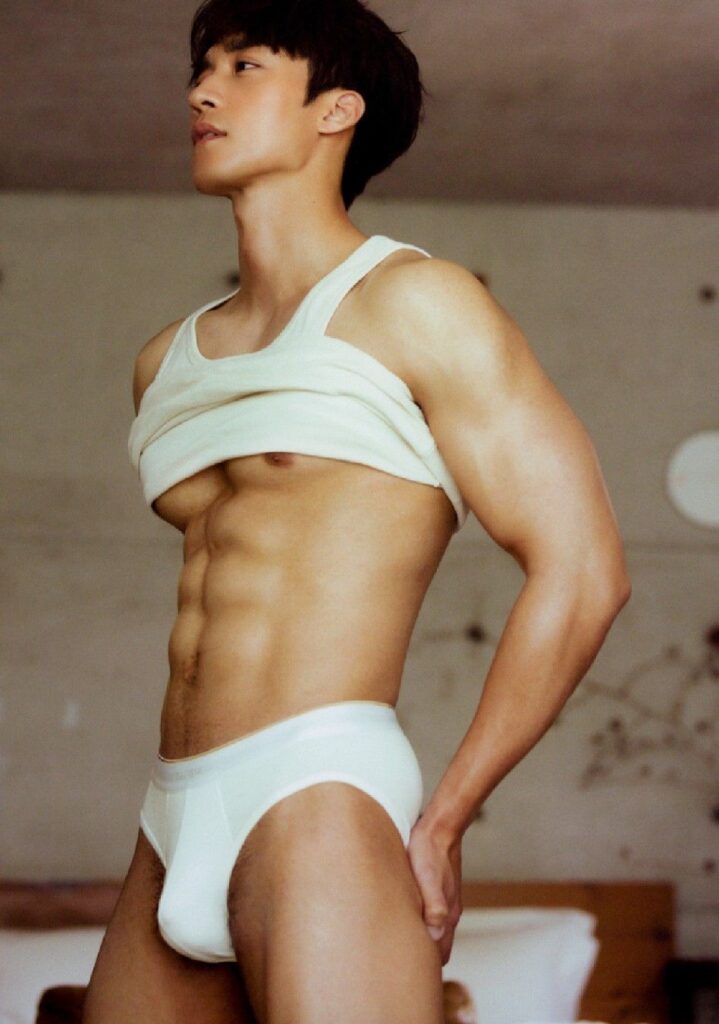 10001541996474365763686871899